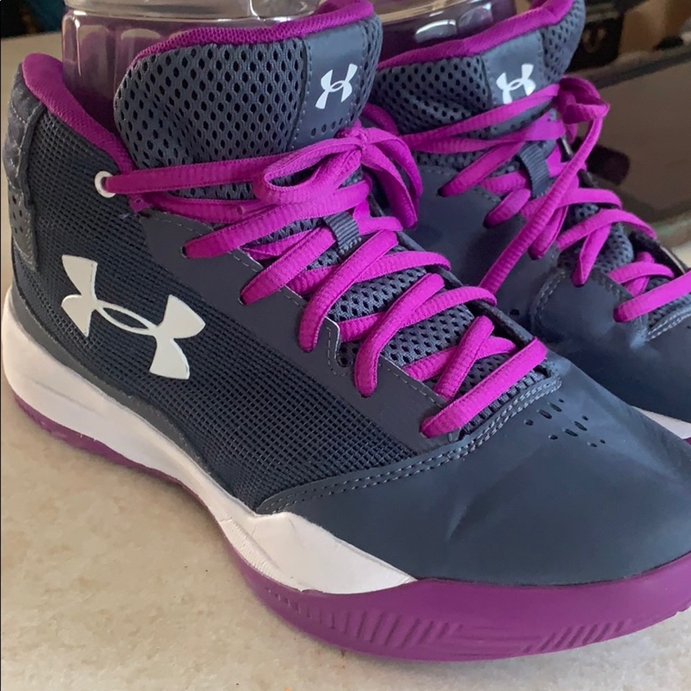Girls youth under armour basketball shoes